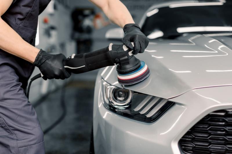 Superior Wraps & Coatings - Ceramic Coating - Step 3